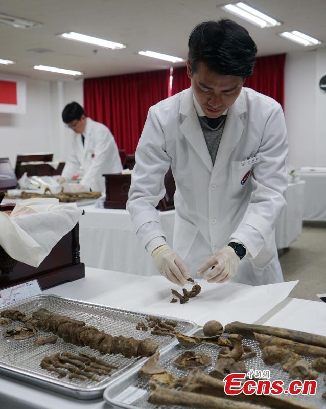 The remains of Chinese volunteer soldiers killed in the Korean War (1950-1953) are prepared before a transfer back to China in Incheon, South Korea, April 1, 2019. The handover ceremony for the remains of 10 Chinese volunteer soldiers will be held on April 3. (Photo: China News Service/Zeng Ding)