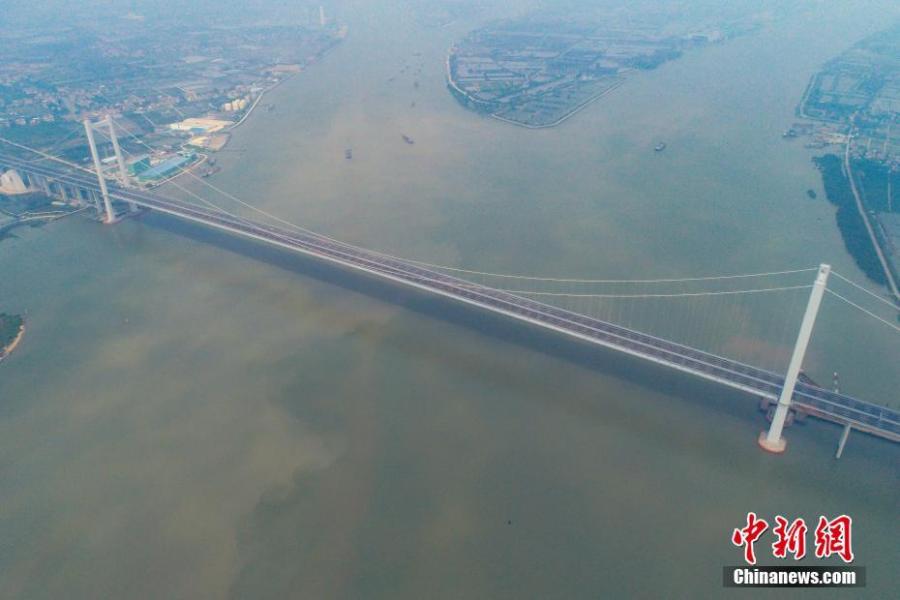 Photo taken on April 2, 2019 shows the Humen second Bridge (Nansha Bridge) in Dongguan, South China\'s Guangdong Province.  (Photo/China News Service)