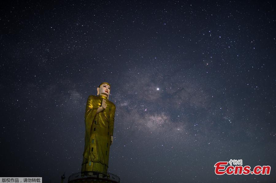 Long-exposure pictures captured the Milky Way spreading shining stars in the sky of Taikkyi, Myanmar early on April 9, 2019. (Photo/Agencies)
