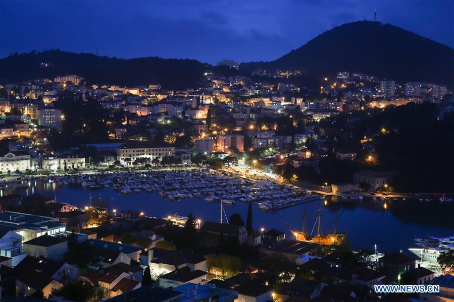 Photo taken on April 10, 2019 shows the night view of the seaside city Dubrovnik, Croatia. (Xinhua/Zheng Huansong)