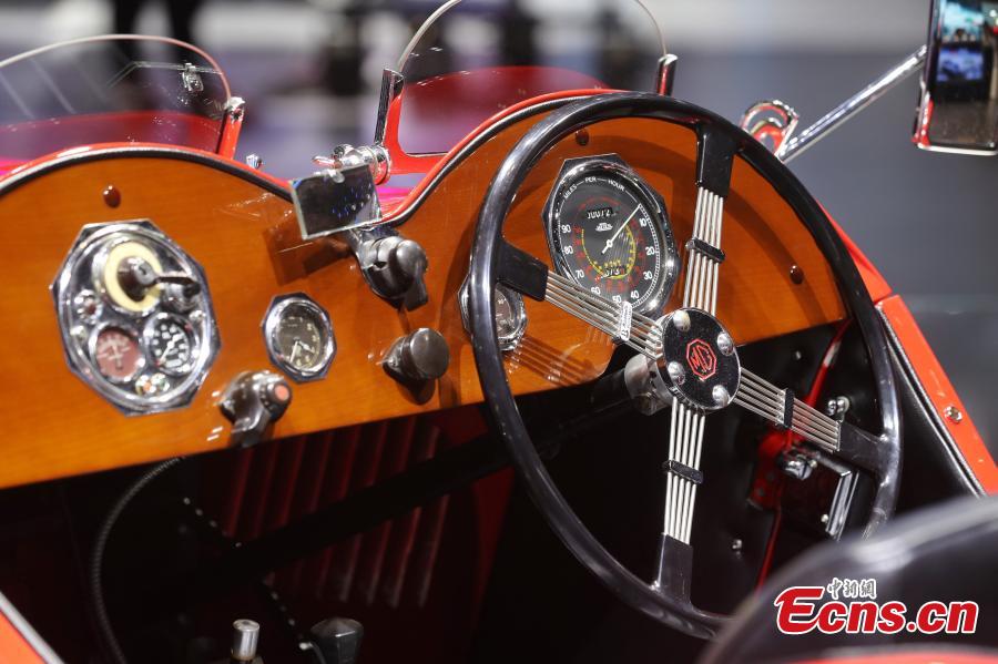 Photo taken on April 17, 2019 shows vintage cars from different brands on show during the 2019 Shanghai auto show. The 18th Shanghai International Automobile Industry Exhibition has attracted over 1,000 exhibitors from 20 countries and regions worldwide, according to organizers. (Photo: China News Service/Zhang Hengwei)