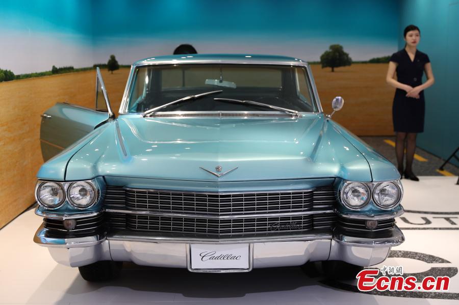Photo taken on April 17, 2019 shows vintage cars from different brands on show during the 2019 Shanghai auto show. The 18th Shanghai International Automobile Industry Exhibition has attracted over 1,000 exhibitors from 20 countries and regions worldwide, according to organizers. (Photo: China News Service/Zhang Hengwei)