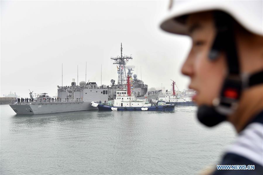 Australian navy\'s guided missile frigate HMAS Melbourne arrives in the port city of Qingdao, east China\'s Shandong Province, April, 21, 2019, to join multinational naval events commemorating the 70th anniversary of the founding of the Chinese People\'s Liberation Army (PLA) Navy. The events will be held between April 22 and 25 and a naval parade will be held in Qingdao and nearby sea areas and airspace on April 23. (Xinhua/Guo Xulei)