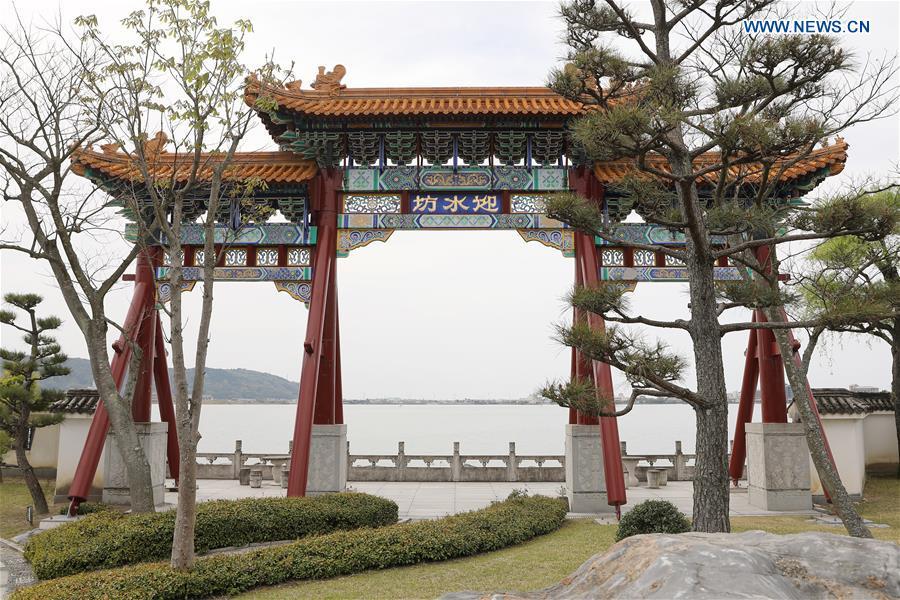 Photo taken on April 18, 2019 shows Togo Lake near the Encho-en garden in Tottori, Japan. Covering an area of about 10,000 square meters, Encho-en is one of the biggest full-scaled Chinese-style garden in Japan. It was built in 1995 to show the friendship between Tottori and north China\'s Hebei Province. The designing and materials procurement and processing took place in China. The main building was shop-assembled in China before the final assembly in Japan. All these steps were supervised by Chinese engineers. (Xinhua/Du Xiaoyi)