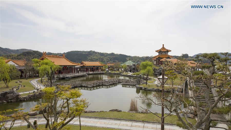 Photo taken on April 18, 2019 shows a view at the Encho-en garden in Tottori, Japan. Covering an area of about 10,000 square meters, Encho-en is one of the biggest full-scaled Chinese-style garden in Japan. It was built in 1995 to show the friendship between Tottori and north China\'s Hebei Province. The designing and materials procurement and processing took place in China. The main building was shop-assembled in China before the final assembly in Japan. All these steps were supervised by Chinese engineers. (Xinhua/Du Xiaoyi)