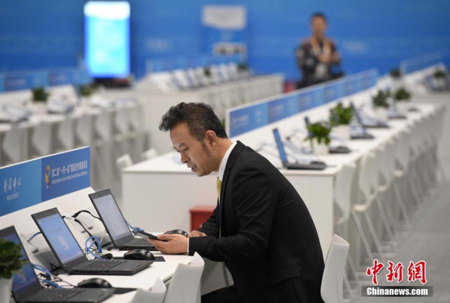 A view of the media center for the second Belt and Road Forum for International Cooperation (BRF) in Beijing, April 23, 2019. Over 4,100 reporters have registered to cover the forum, including more than 1,600 from abroad. (Photo: China News Service/Hou Yu)