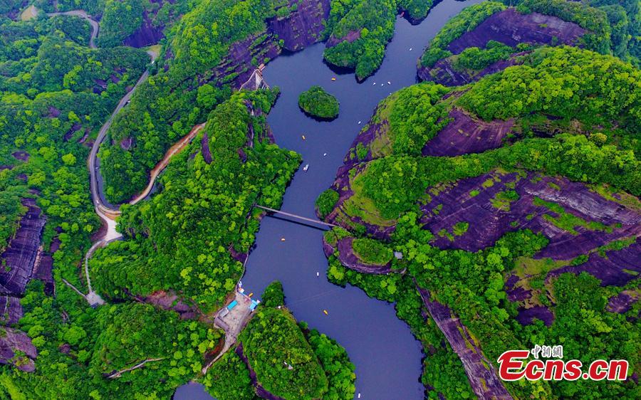This undated aerial photo shows the beautiful landscape of the Donghuzhai Scenic Area in Xiushui County, Jiangxi Province. (Photo/Liu Zhankun)