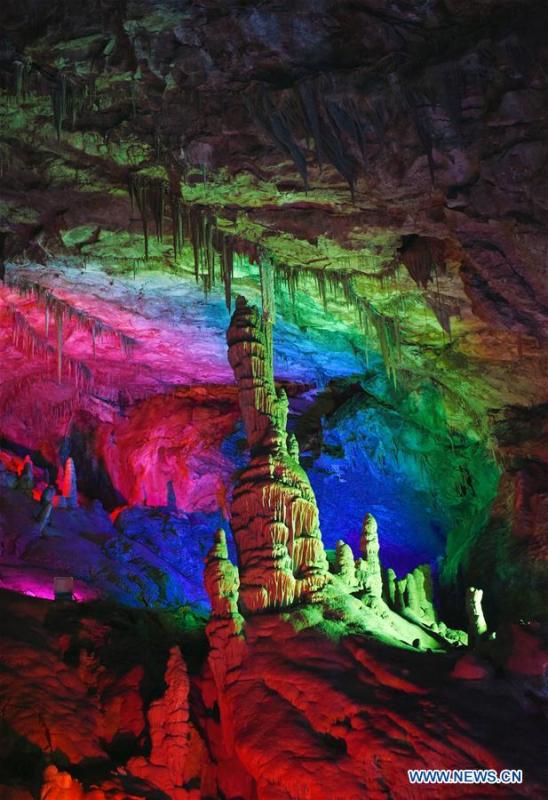 Photo taken on May 13, 2019 shows the inside view of Wanxiang karst cave in Hanwang Township of Longnan City, northwest China\'s Gansu Province. (Xinhua/Ma Ning)