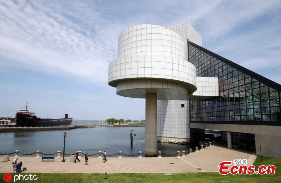 The Rock and Roll Hall of Fame in Cleveland, Ohio. World-renowned architect Ieoh Ming Pei, commonly known as I.M. Pei, has died at age 102. Pei was born in Guangzhou, China, and raised in Hong Kong and Shanghai, before moving to the United States in 1935. He won a wide variety of prizes and awards in the field of architecture.   (Photo/ICphoto)