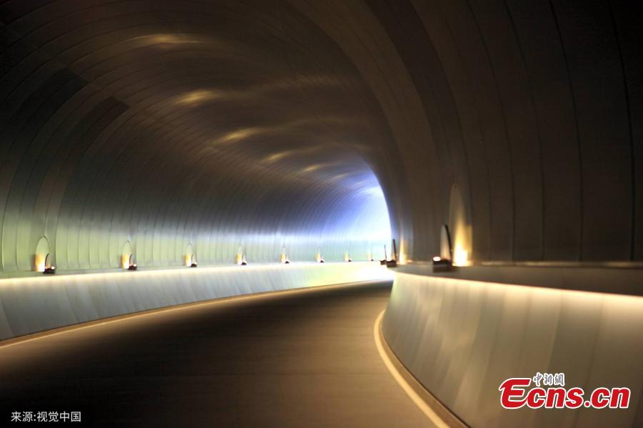 The Miho Museum in Japan. World-renowned architect Ieoh Ming Pei, commonly known as I.M. Pei, has died at age 102. Pei was born in Guangzhou, China, and raised in Hong Kong and Shanghai, before moving to the United States in 1935. He won a wide variety of prizes and awards in the field of architecture.   (Photo/VCG)