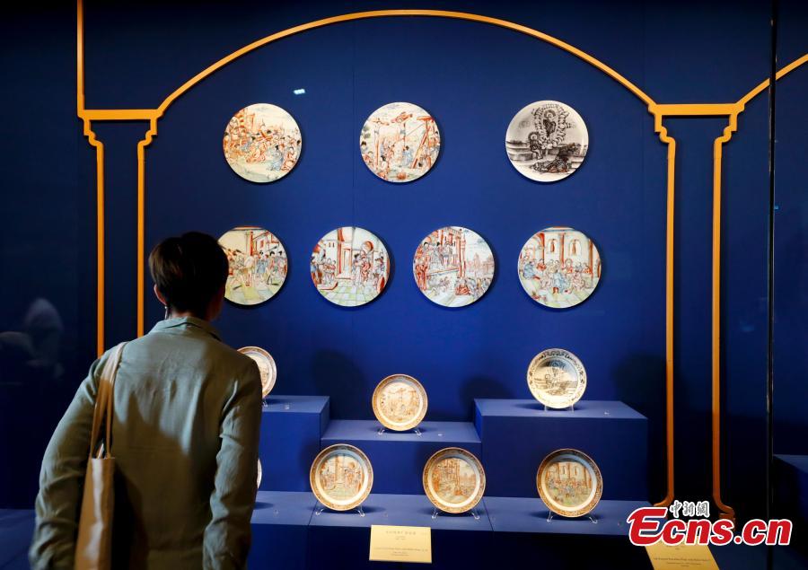 78 artifacts from the collection of the Vatican Museums are on show at the Palace Museum. (Photo/China News Service)