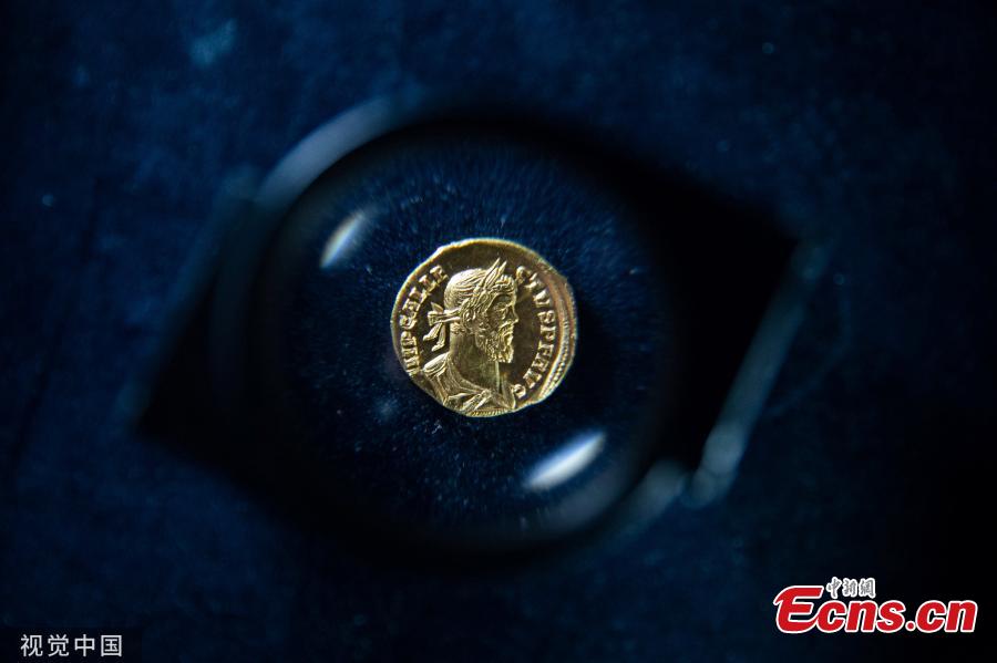 The photo shows a highly rare ancient Roman gold coin which will be auctioned in London in June this year. The incredibly rare gold coin, known as an Aureus, dates from AD 293-296 and bears a depiction of Allectus, who briefly seized control of Britain from the rest of the Roman Empire. (Photo/VCG)