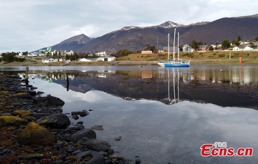 A view of the city of Puerto Williams is seen in Chile, May 16, 2019. Puerto Williams, a growing hamlet draped in snow-covered peaks on the remote southern tip of the South American continent, has been upgraded to the category of “city” by Chilean authorities, making it the world’s southernmost city.
Puerto Williams has nudged out Ushuaia, a neighbor in Argentina’s Tierra del Fuego, for the title.  (Photo/Agencies)
