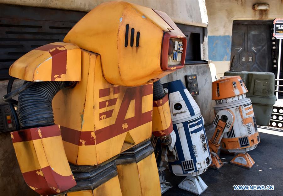 Photo taken on May 28, 2019 shows robots in \