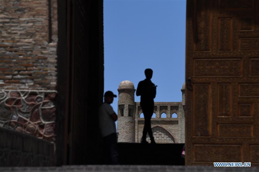 People visit Hisor Fortress in Hisor, west of Dushanbe, Tajikistan, June 12, 2019. (Xinhua/Sadat)