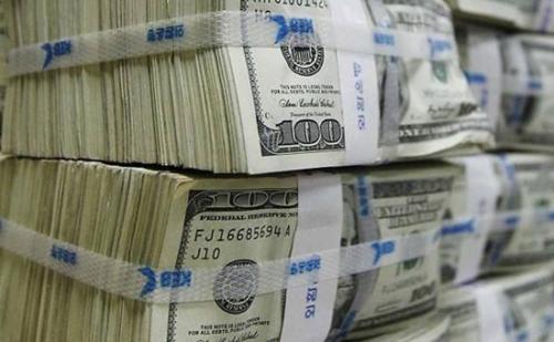 China's forex reserves drop for first time since last January 