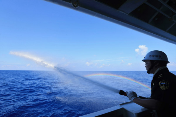 A sailor is taking part in the fire drill on the Chinese patrol vessel Haixun 01 on April 8, 2016 in the South China Sea. (Photo/Xinhua) A sailor is taking part in the fire drill on the Chinese patrol vessel Haixun 01 on April 8, 2016 in the South China Sea. (Photo/Xinhua)