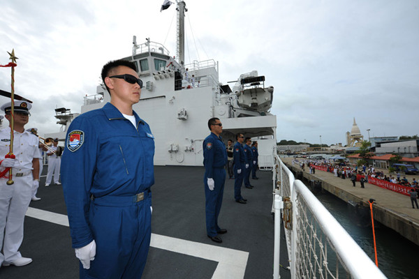 The crew of the hospital ship Peace Ark lines up on the board on Aug 6, 2017. (Photo/Xinhua) The crew of the hospital ship Peace Ark lines up on the board on Aug 6, 2017. (Photo/Xinhua)
