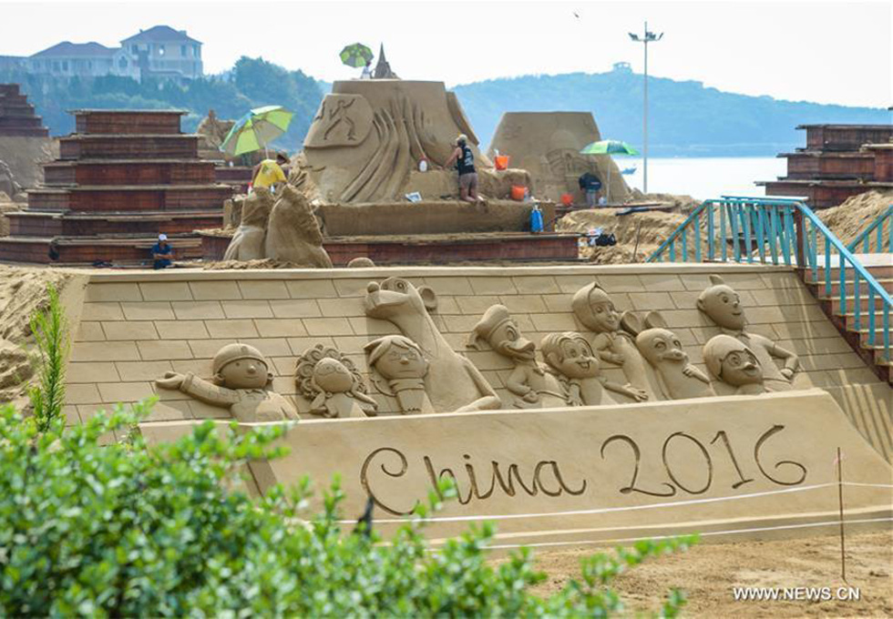 G20 themed art welcomes the summit
