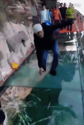 glass cracking