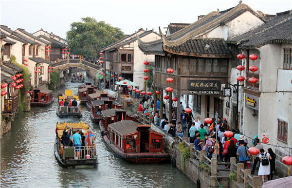 The water town of Suzhou and Chongqing's Fengdu Ghost Town are among the hot tourist destinations during public holidays. (Photo provided to China Daily) The water town of Suzhou and Chongqing's Fengdu Ghost Town are among the hot tourist destinations during public holidays. (Photo provided to China Daily)
