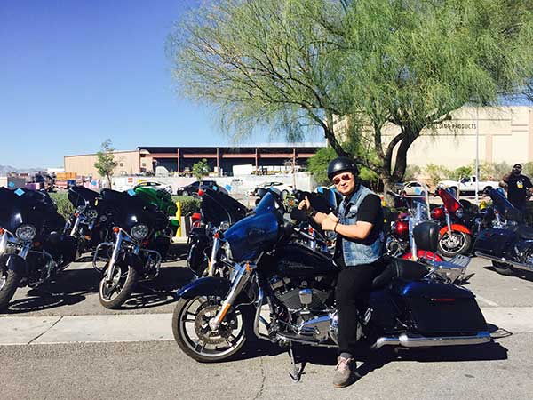 Beijing resident Zhao Yang poses for a photo with his Harley Davidson motorcycle in Las Vegas, the United States, before embarking on a riding tour in October last year.Xu Yana / For China Daily Beijing resident Zhao Yang poses for a photo with his Harley Davidson motorcycle in Las Vegas, the United States, before embarking on a riding tour in October last year.Xu Yana / For China Daily