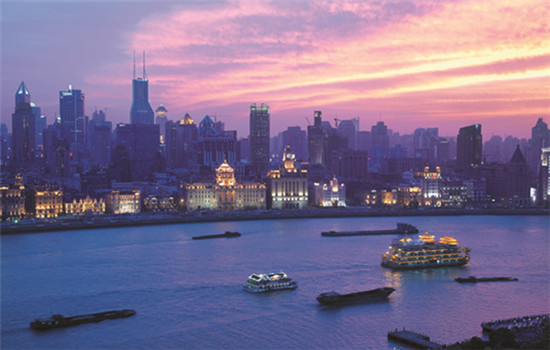 A view of the Bund from Pudong Shangri-La, East Shanghai. (Photo provided to chinadaily.com.cn) A view of the Bund from Pudong Shangri-La, East Shanghai. (Photo provided to chinadaily.com.cn)