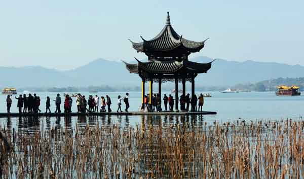 Thailand, Australia, the Chinese city of Hangzhou, Vietnam's Danang and Shaanxi province's Xi'an are among the favorite foreign and domestic destinations for customized trips by Beijingers who book through China's largest online travel agency, Ctrip. (Photo/China Daily) Thailand, Australia, the Chinese city of Hangzhou, Vietnam's Danang and Shaanxi province's Xi'an are among the favorite foreign and domestic destinations for customized trips by Beijingers who book through China's largest online travel agency, Ctrip. (Photo/China Daily)