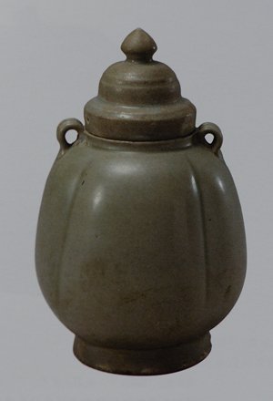 A ceramic jar from the Kang Mausoleum site (Photo/Courtesy of the Palace Museum) A ceramic jar from the Kang Mausoleum site (Photo/Courtesy of the Palace Museum)