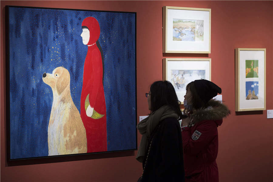 90 artists showcase dogs in different shades