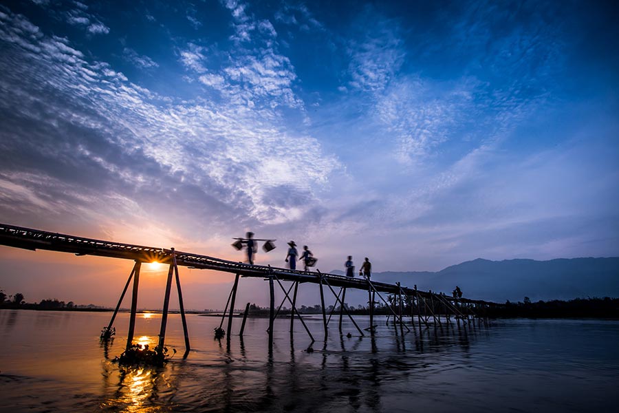 Breathtaking beauty of spring in Yingjiang