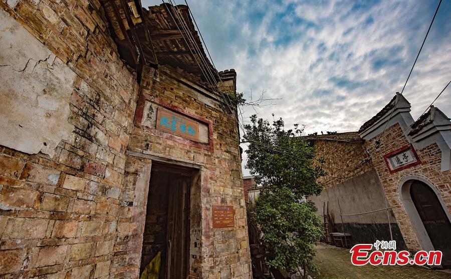 Ancient Jieqiao Village keeps traditions alive