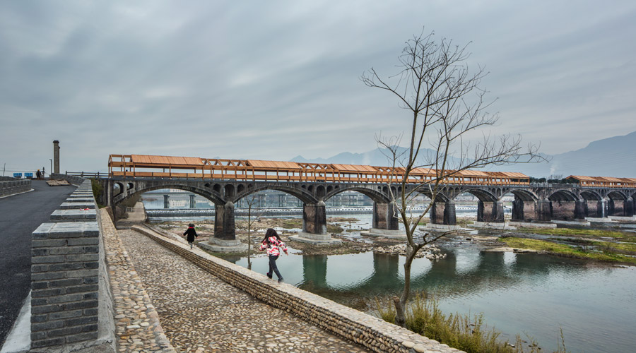 Architect designs in Utopia: Harmony with nature