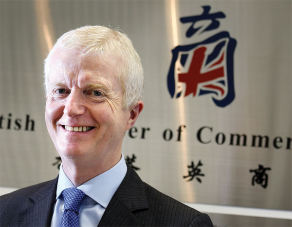 Andrew Seaton, executive director of the British Chamber of Commerce in Hong Kong, said Hong Kong would benefit considerably from new business opportunities arising from closer Sino-British relations following President Xi Jinping’s successful UK visit. (Parker Zheng / China Daily) Andrew Seaton, executive director of the British Chamber of Commerce in Hong Kong, said Hong Kong would benefit considerably from new business opportunities arising from closer Sino-British relations following President Xi Jinping’s successful UK visit. (Parker Zheng / China Daily)