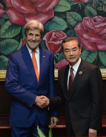 Chinese Foreign Minister Wang Yi(right) meets with US Secretary of State John Kerry in Vientiane, capital of Laos, July 25, 2016. (Photo/Xinhua) Chinese Foreign Minister Wang Yi(right) meets with US Secretary of State John Kerry in Vientiane, capital of Laos, July 25, 2016. (Photo/Xinhua)