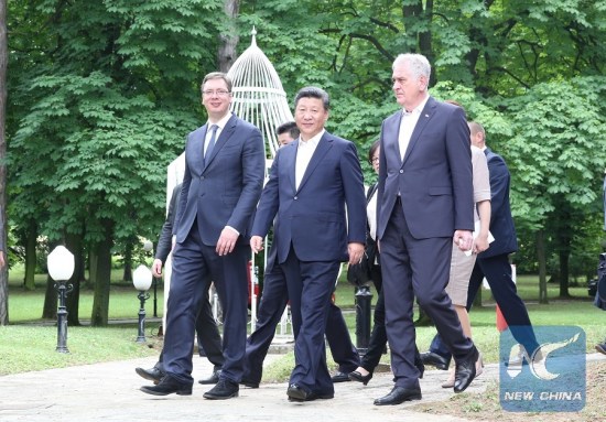 Chinese President Xi Jinping (C, front) attends a luncheon hosted by Serbian President Tomislav Nikolic (R, front) and Serbian Prime Minister Aleksandar Vucic (L, front) in Belgrade, Serbia, June 19, 2016. (Xinhua/Ding Lin) Chinese President Xi Jinping (C, front) attends a luncheon hosted by Serbian President Tomislav Nikolic (R, front) and Serbian Prime Minister Aleksandar Vucic (L, front) in Belgrade, Serbia, June 19, 2016. (Xinhua/Ding Lin)