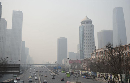Heavy smog covers Beijing on March 16, 2016. (Photo/Xinhua) Heavy smog covers Beijing on March 16, 2016. (Photo/Xinhua)