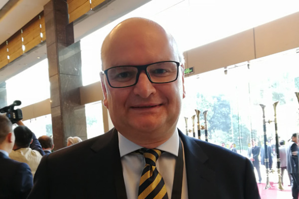 Jon Stanton, CEO of The Weir Group PLC, poses for a photo at the Fortune Global Forum in Guangzhou, South China's Guangdong province, Dec 6, 2017. (Photo by Lu Haoting/chinadaily.com.cn) Jon Stanton, CEO of The Weir Group PLC, poses for a photo at the Fortune Global Forum in Guangzhou, South China's Guangdong province, Dec 6, 2017. (Photo by Lu Haoting/chinadaily.com.cn)